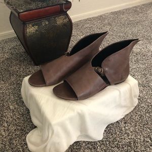 Max Studio Leather Sandals